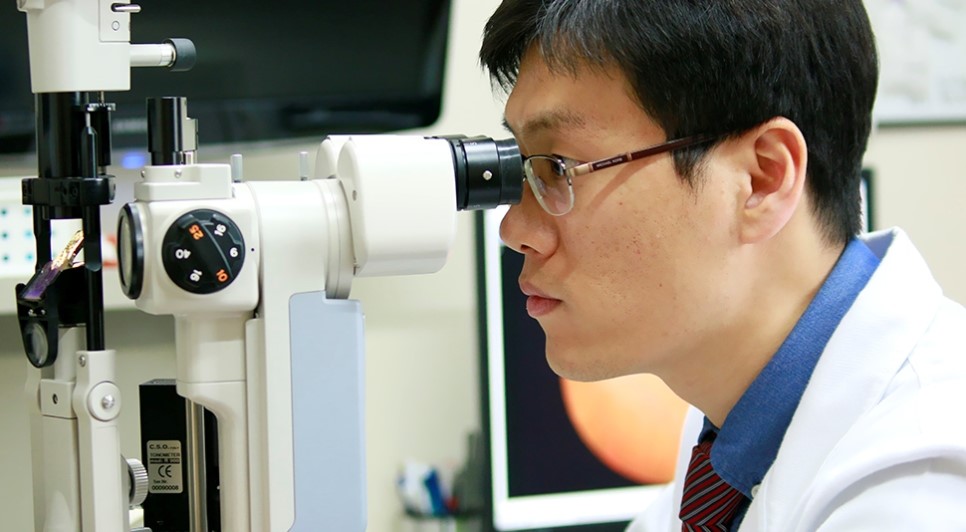 안구건조증의 예방과 치료