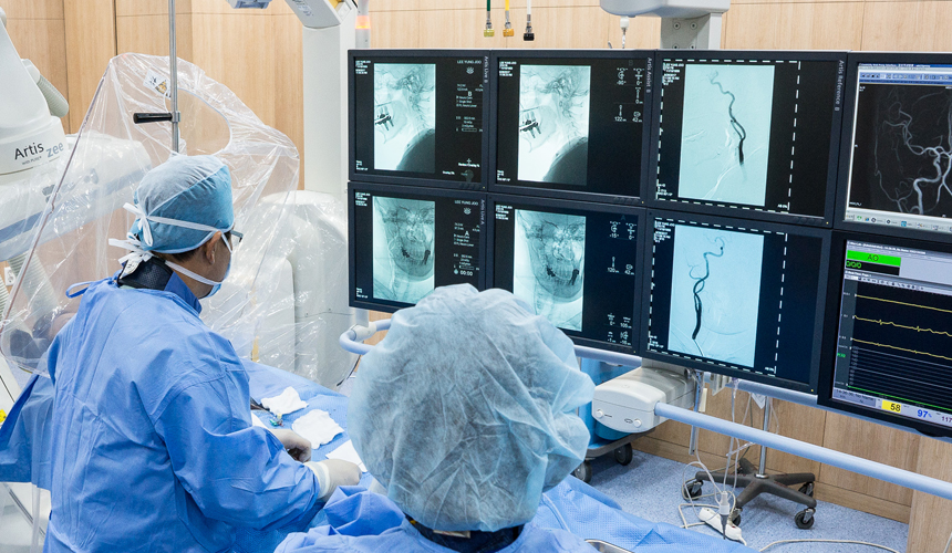 중년의 건강을 위협하는 경동맥 협착증