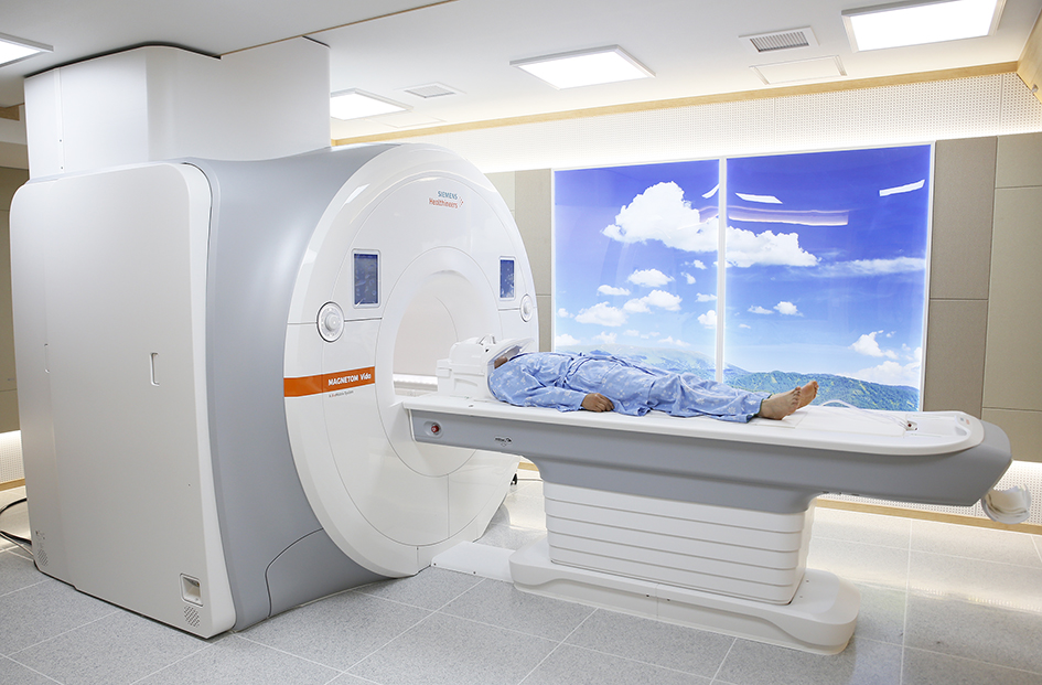 세계 최초 생체신호인식기능 탑재 3.0T MRI 추가 도입